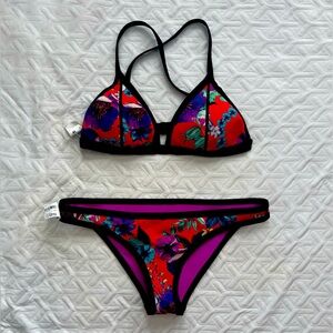 Reversible scuba material bikini